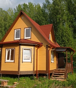 Дом 6 х 6 м из бруса.